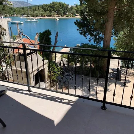 Safirus Apartment