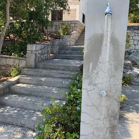 Apartment Safirus *